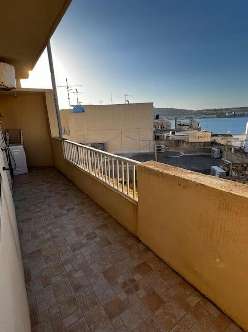 Conmal Penthouse In Mellieha Bay Apartment Exterior photo